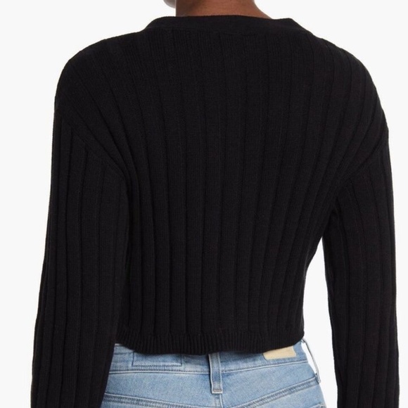 Abound Long Sleeve Ribbed V-Neck Cropped Knit Top Size XL - Picture 7 of 7